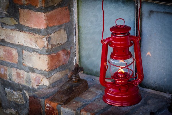 Feuerhand 276 Ruby Red