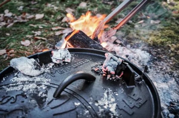 Petromax FT6 Dutch Oven 
